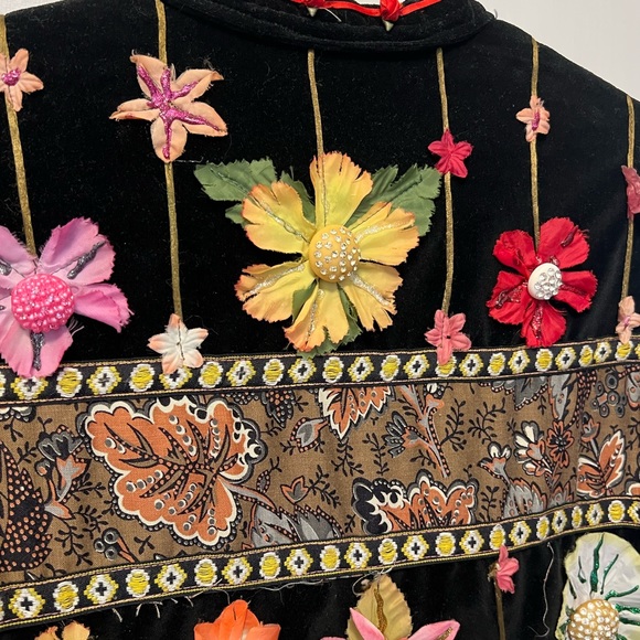 Unique Velvet Lined Jacket. Full of Floral Sparkles. S - Picture 5 of 6
